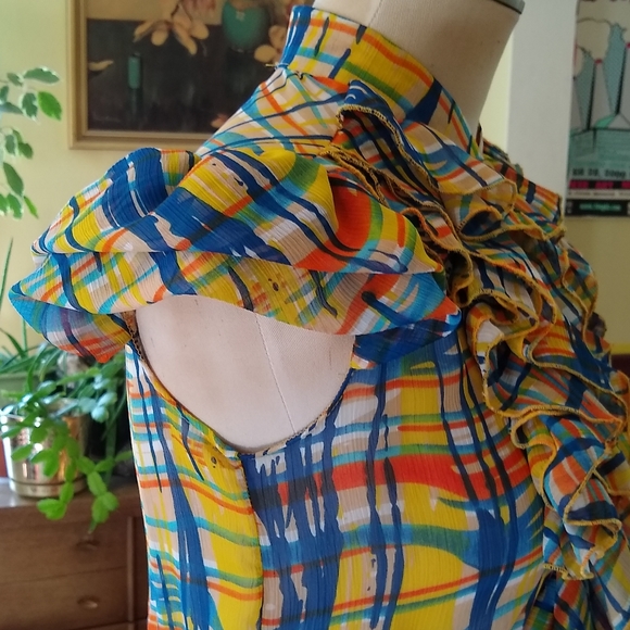 💐Super Colorful Ruffle Front Dress💐 - Picture 2 of 8